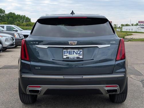 Dark Moon Blue Metallic 2021 Cadillac XT5 Premium Luxury