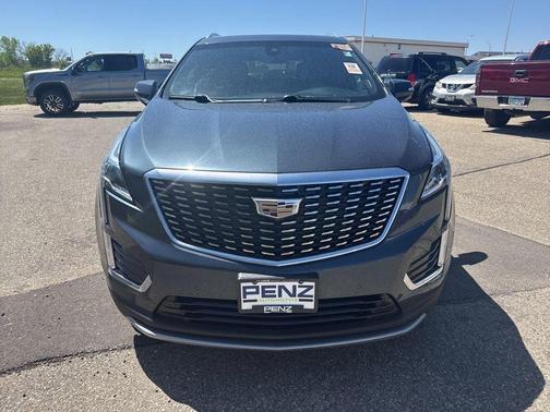 Dark Moon Blue Metallic 2021 Cadillac XT5 Premium Luxury