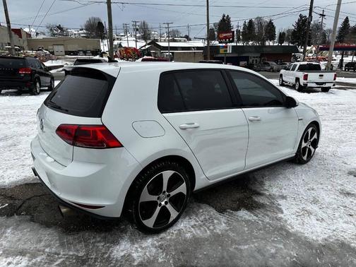 2017 Volkswagen Golf GTI 2.0T Autobahn 4-Door
