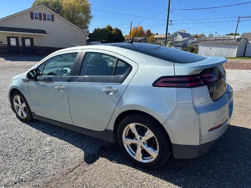 2012 Chevrolet Volt Base