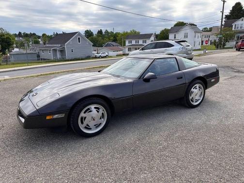 Charcoal 1989 Chevrolet Corvette Base