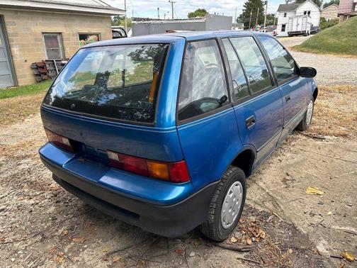 1991 Geo Metro Base 4dr Hatchback
