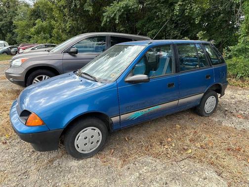 1991 Geo Metro Base 4dr Hatchback