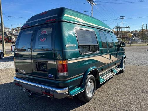 1994 Ford E150 Base