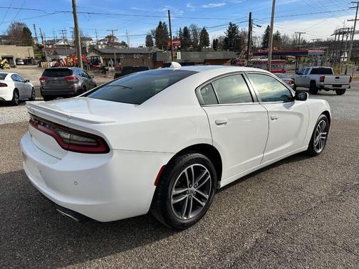 2019 Dodge Charger SXT