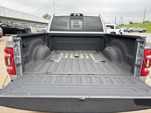 Billet Silver Metallic Clearcoat 2024 RAM 2500 Laramie