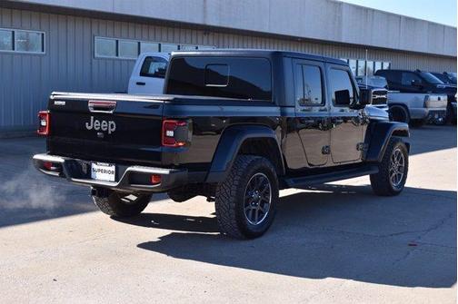 Photo 3 of 22 of 2021 Jeep Gladiator Sport