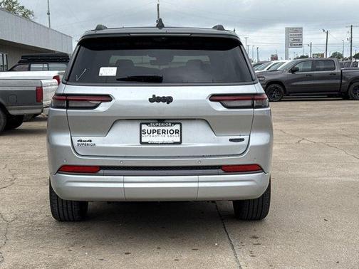 Silver Zynith 2026 Jeep Grand Cherokee L Summit