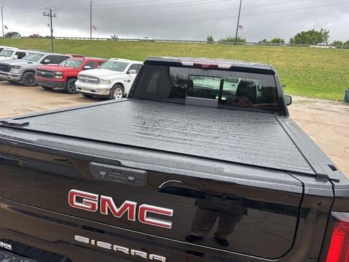 Onyx Black 2023 GMC Sierra 1500 AT4