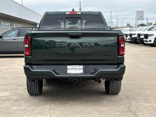 Serrano Red 2026 RAM 1500 Express