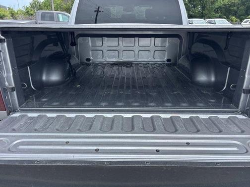 Billet Silver Metallic Clearcoat 2022 RAM 1500 Classic SLT