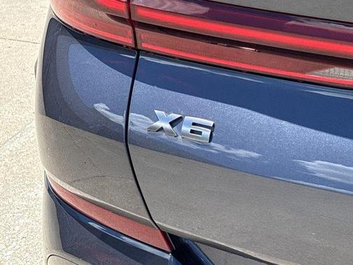 Arctic Gray Metallic 2020 BMW X6 M50i