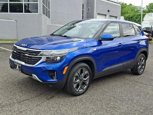 Neptune Blue 2024 Kia Seltos LX