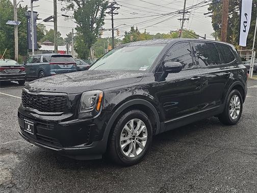 2022 Kia Telluride LX