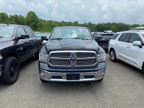 2017 RAM 1500 Big Horn Crew Cab 4x4 57' Box