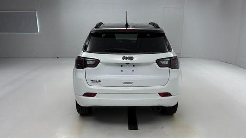 2022 Jeep Compass Altitude