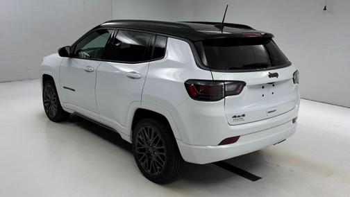 2022 Jeep Compass Altitude