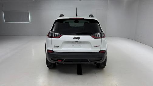Bright White Clearcoat 2020 Jeep Cherokee Trailhawk