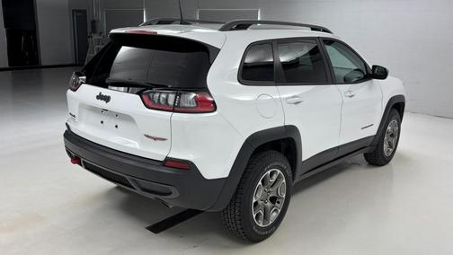 Bright White Clearcoat 2020 Jeep Cherokee Trailhawk