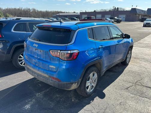 Laser Blue 2022 Jeep Compass Latitude