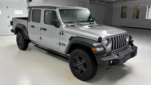 2020 Jeep Gladiator Sport