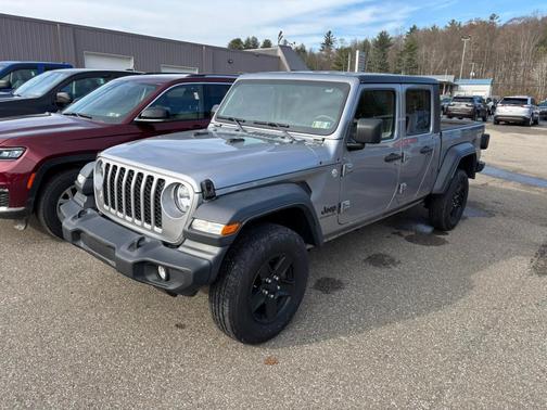 2020 Jeep Gladiator Sport