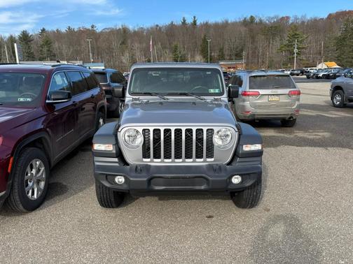 2020 Jeep Gladiator Sport