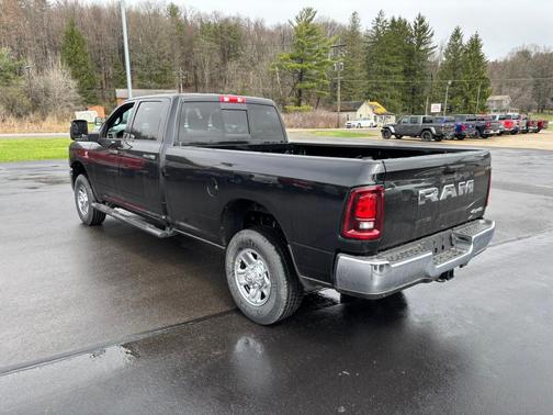 Diamond Black 2026 RAM 3500 Tradesman