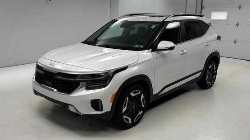 Snow White Pearl 2024 Kia Seltos SX