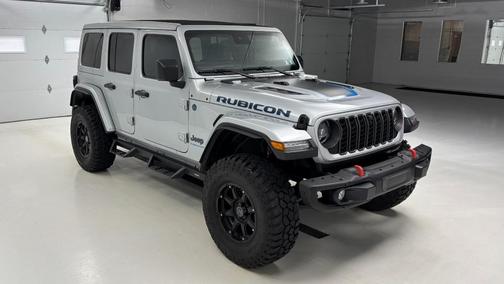 Silver Zynith Clearcoat 2024 Jeep Wrangler 4xe Rubicon