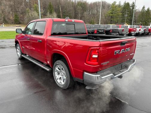 Molten Red Pearlcoat 2026 RAM 1500 Big Horn