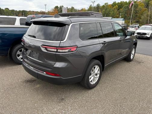 2021 Jeep Grand Cherokee L Laredo