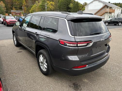 2021 Jeep Grand Cherokee L Laredo
