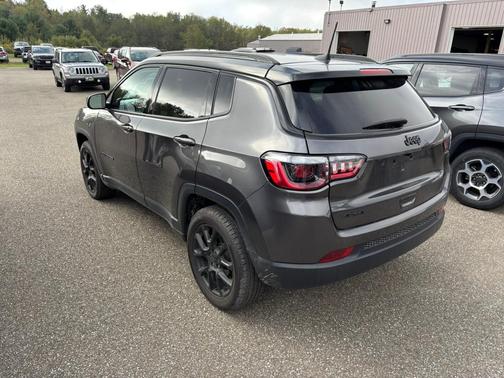 2022 Jeep Compass Altitude