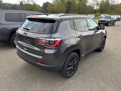 2022 Jeep Compass Altitude