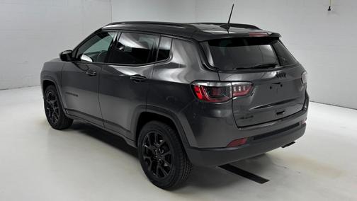 2022 Jeep Compass Altitude