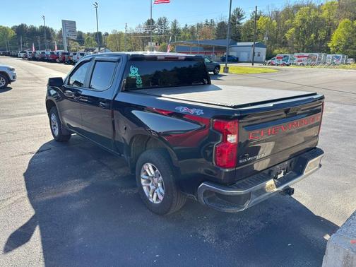 Dark Ash Metallic 2022 Chevrolet Silverado 1500 LT