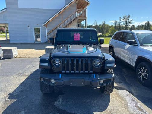 Black Clearcoat 2023 Jeep Wrangler 4xe Rubicon