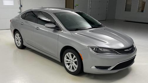 2017 Chrysler 200 Limited