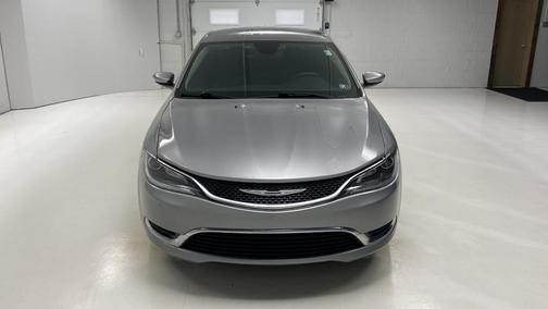 2017 Chrysler 200 Limited