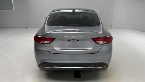 2017 Chrysler 200 Limited