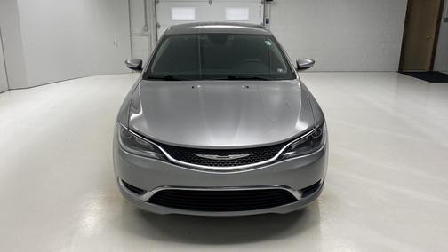 2017 Chrysler 200 Limited
