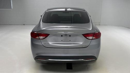 2017 Chrysler 200 Limited