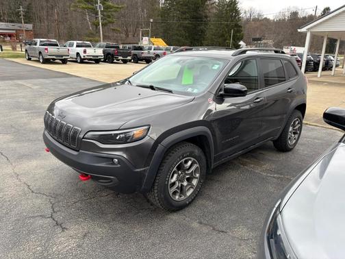 2022 Jeep Cherokee Trailhawk