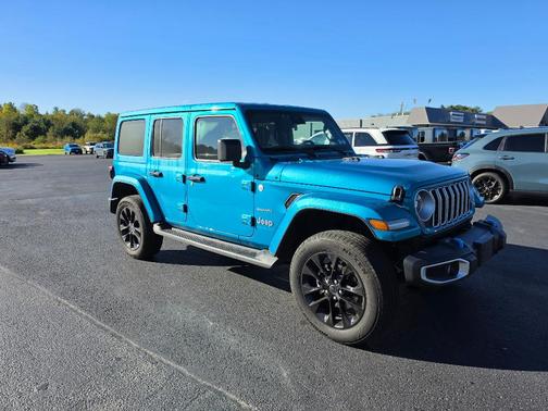 Pearlcoat 2024 Jeep Wrangler 4xe Sahara
