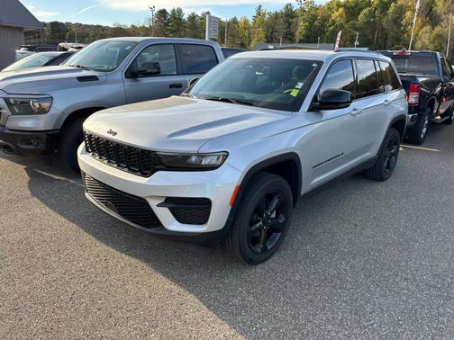 2023 Jeep Grand Cherokee Altitude