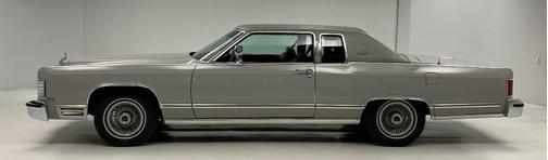1979 Lincoln Town Car 