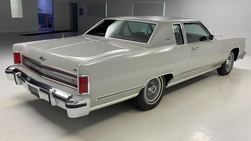 1979 Lincoln Town Car 
