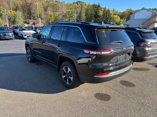 2024 Jeep Grand Cherokee 4xe Base