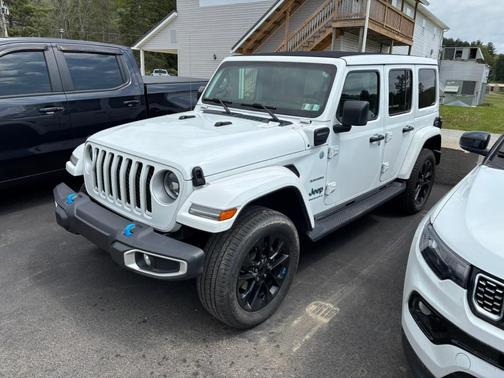 Bright White Clearcoat 2023 Jeep Wrangler 4xe Sahara